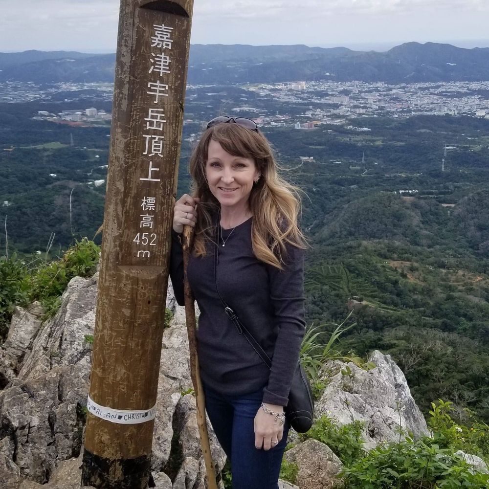 Meet your Posher, Suzanne